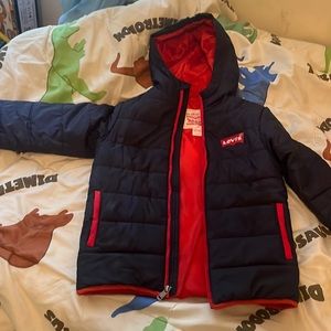 Boy’s levi winter coat size 8/10 like new in very good condition.